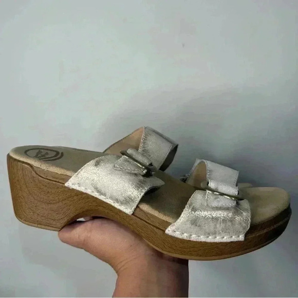 Dansko Open Toe Gold Glitter Wooden Platform Size 10.5 - Picture 1 of 9